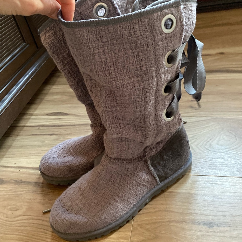 UGG Gray Ankle Boots with Ribbon Detail